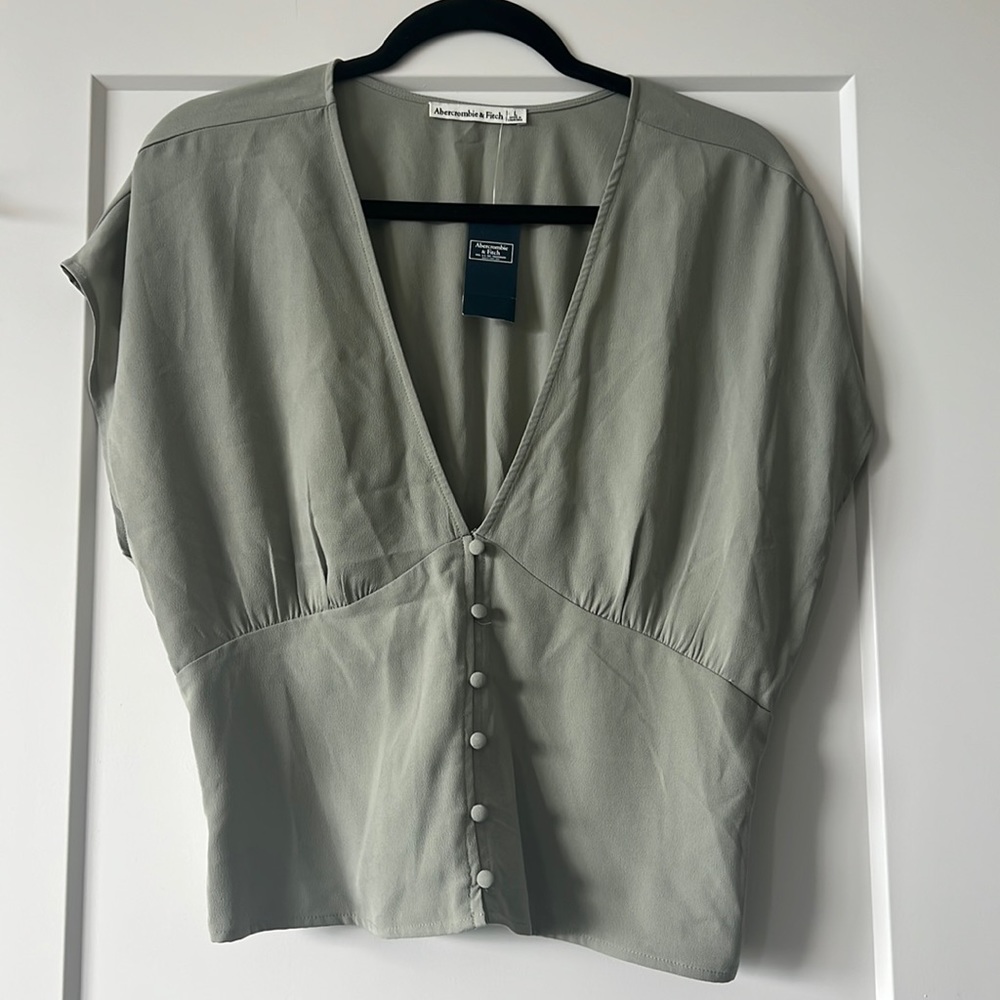 Abercrombie & Fitch top Brand new with tags. Size L